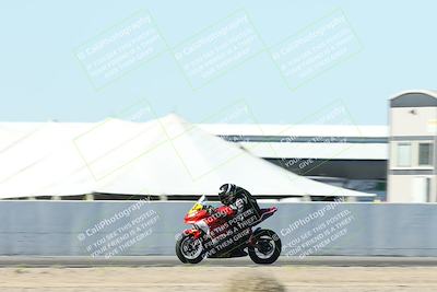 media/Oct-30-2025-Racers Edge (Thu) [[dabbdaf680]]/3-B Group/Session 5 Front Straight Speed/